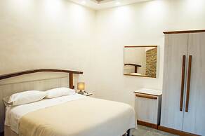 Palazzo Iaquinta - Rooms & Restaurant