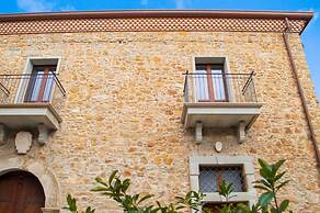 Palazzo Iaquinta - Rooms & Restaurant