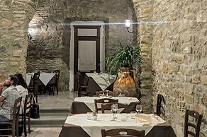Palazzo Iaquinta - Rooms & Restaurant