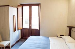 Palazzo Iaquinta - Rooms & Restaurant