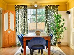 Stunning 3-bed House in Cardiff With Free Parking!