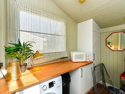 Stunning 3-bed House in Cardiff With Free Parking!