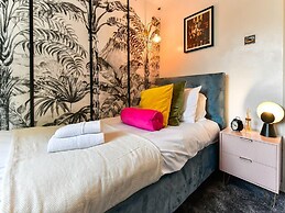 Stunning 3-bed House in Cardiff With Free Parking!