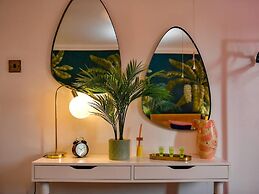 Stunning 3-bed House in Cardiff With Free Parking!