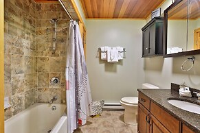 Winding Way Chalet 3 Bedroom Home