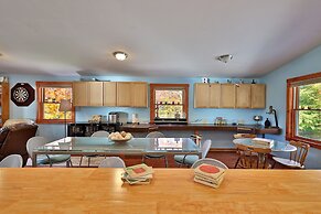 Winding Way Chalet 3 Bedroom Home