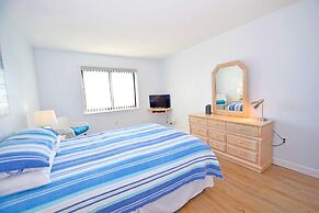 Towers 401 2 Bedroom Condo by RedAwning