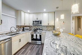 Silver Springs Home: Walk to Downtown!