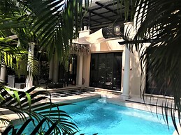 Typical Villa , Swimming Pool, 300 Meters to Langosta and Tamarindo Be