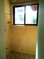 Typical Villa , Swimming Pool, 300 Meters to Langosta and Tamarindo Be