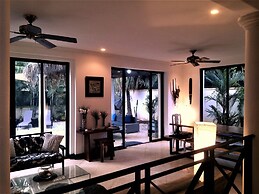Typical Villa , Swimming Pool, 300 Meters to Langosta and Tamarindo Be