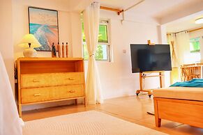 Blue Whale Villa