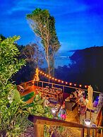 Blue Whale Villa