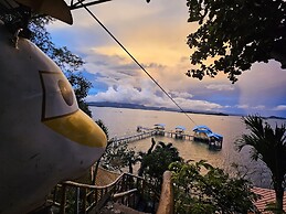 Silangang Nayon