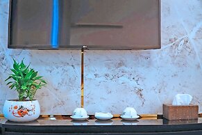 GRAD Queen Hotel 2 - Ha Dong