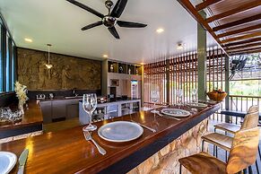 Secluded Oasis for Family - BM5