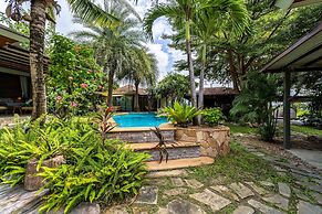 Secluded Oasis for Family - BM5