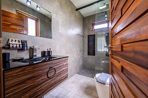 Secluded Oasis for Family - BM5