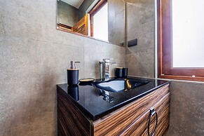 Secluded Oasis for Family - BM5