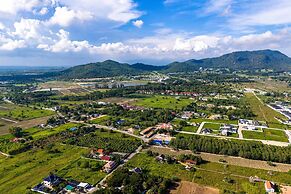 Secluded Oasis for Family - BM5