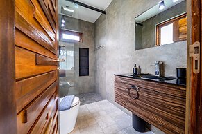 Secluded Oasis for Family - BM5