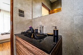 Secluded Oasis for Family - BM5