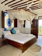 White Star Ocean View Hotel