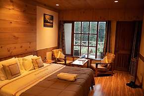 Goroomgo Hotel Conifer Manali