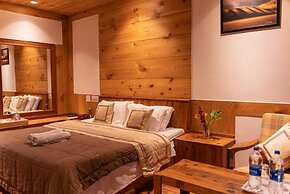 Goroomgo Hotel Conifer Manali