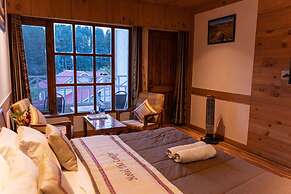 Goroomgo Hotel Conifer Manali