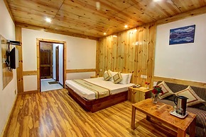 Goroomgo Hotel Conifer Manali