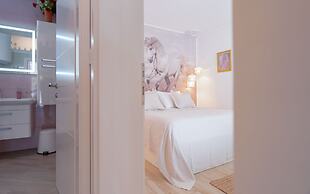 Villa Capitis in the Centre with luxury pool