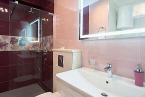 Villa Capitis in the Centre with luxury pool