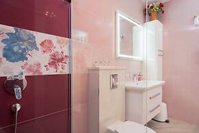 Villa Capitis in the Centre with luxury pool