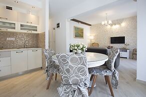 Villa Capitis in the Centre with luxury pool