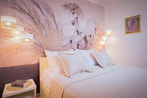 Villa Capitis in the Centre with luxury pool