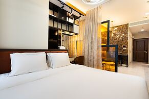 Studio APT full kitchen Madison