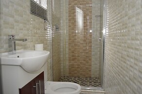 Emirates Garden Lodge