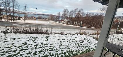 Lovly 3 Bedroom Apartment With the View of Aurora