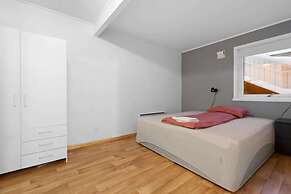 Lovly 3 Bedroom Apartment With the View of Aurora