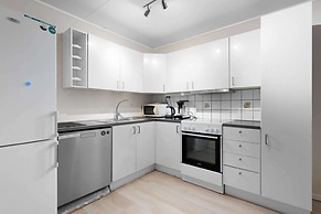 Lovly 3 Bedroom Apartment With the View of Aurora