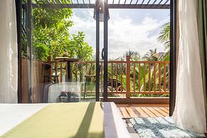 The Linh Seaside Villa Hoi An