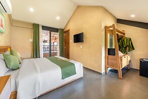 The Linh Seaside Villa Hoi An