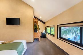 The Linh Seaside Villa Hoi An