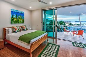 Pavillions 25 Penthouse with Marina View