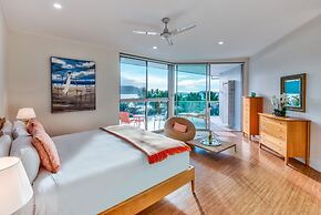 Pavillions 25 Penthouse with Marina View