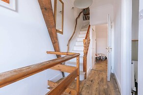 Vibrant & Eclectic 3 Bedroom Flat - Bedminster, Bristol!
