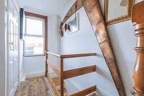 Vibrant & Eclectic 3 Bedroom Flat - Bedminster, Bristol!