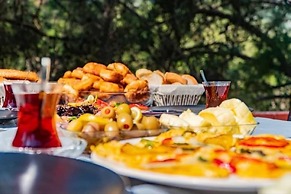 GÖKBÜK SERENİTY HOTEL