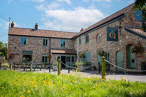 The Queen's Chew Magna